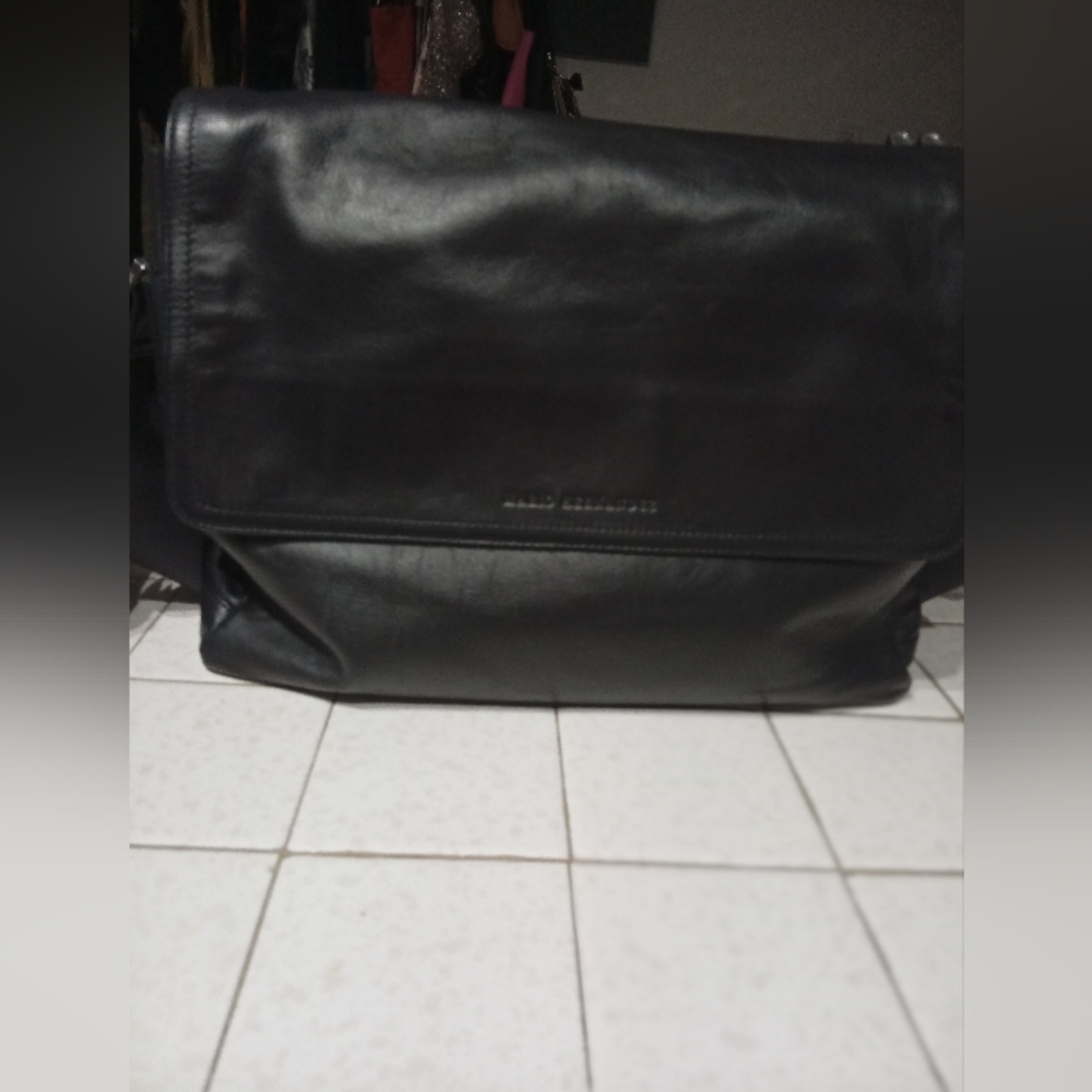 Mario Hernandez Black Leather Messenger/Shoulder Bag - Crossbody - Laptop Bag
